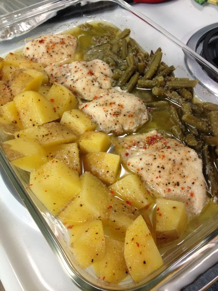 Queen of my [Chaotic] Kitchen Easy ChickenPotatoesGreen Beans