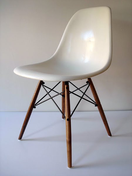 Love Thomas Wishlist The Eames Eiffel Chair