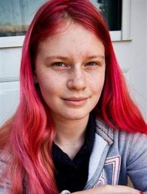 Brianna Moore expulsa da escola por pintar cabelo Brianna+Moore_insolitos