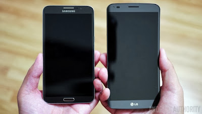Samsung Galaxy Round vs LG G Flex