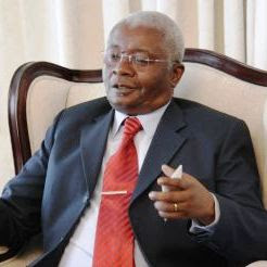 Guebuza defende CPLP mais proactiva e eficaz Guebuza defende CPLP mais proactiva e eficaz