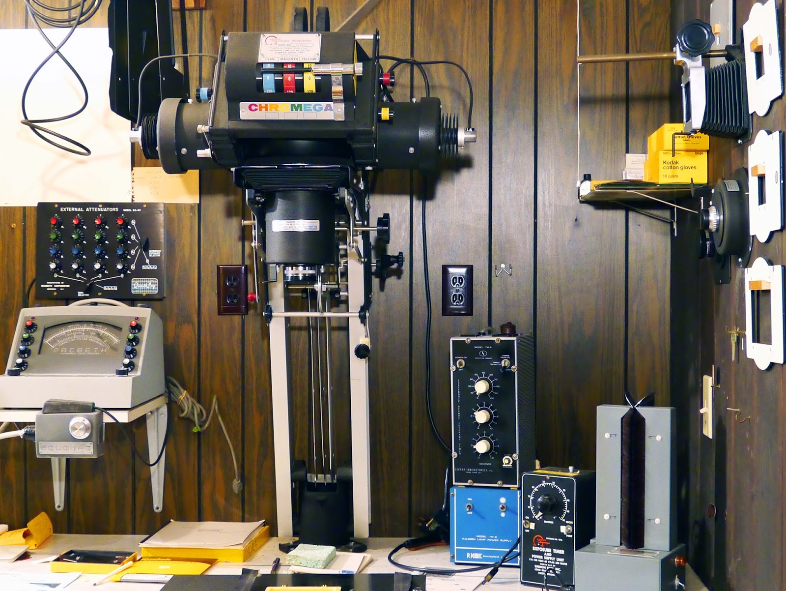 Magnum Arts Vintage Darkroom Equipment Up For Auction