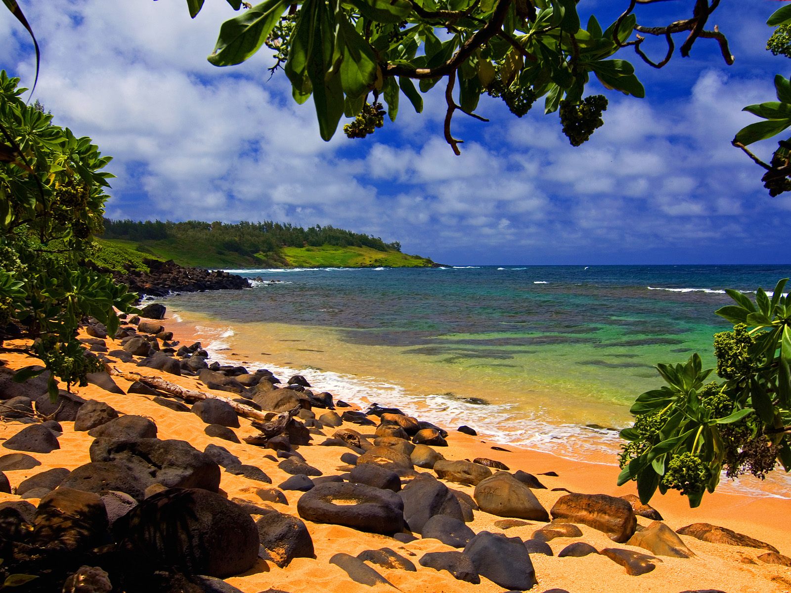 http://2.bp.blogspot.com/-9iKZYNYWS-c/TlAfJmmTpcI/AAAAAAAADn0/ZkSUJxzCnc8/s1600/Amazing+places+wallpapers+4.jpg