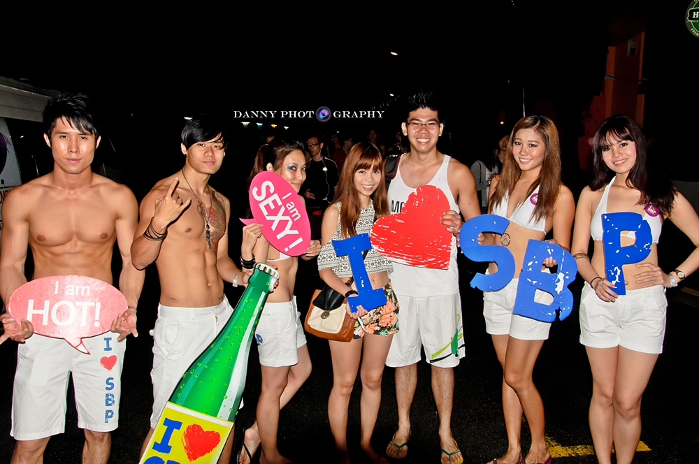 Siloso Beach Party Review Siloso Beach Party Review