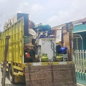 Sewa Mobil Truck di Lubuk Pakam.