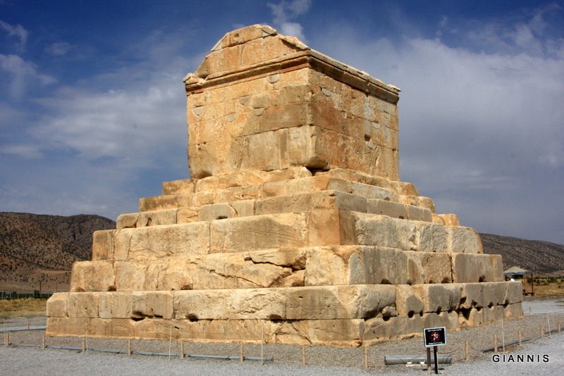 IMG_5013 Pasargadae-Tomb_Cyrus_Great-Shiraz.JPG