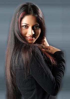 Tamil-Actress-Hot-Pooja-Umashankar