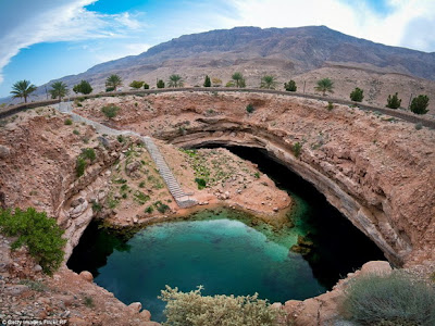 Sinkhole Oman on Bimmah Sinkhole  Oman