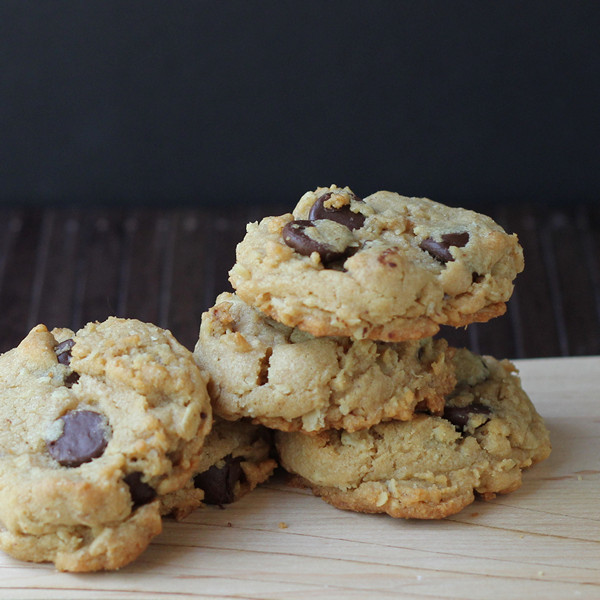 Cookistry Peanut Butter, Oatmeal, Dark Chocolate Chip Cookies