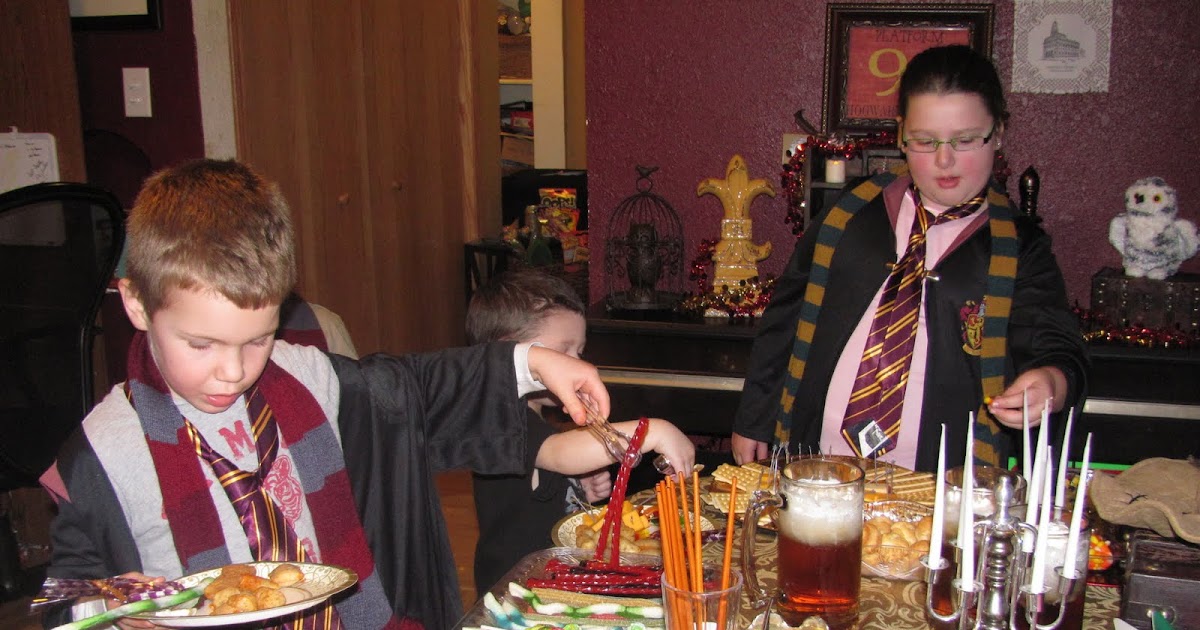 Oliver&#039;s Journey: Happy New Year from HOGWARTS!