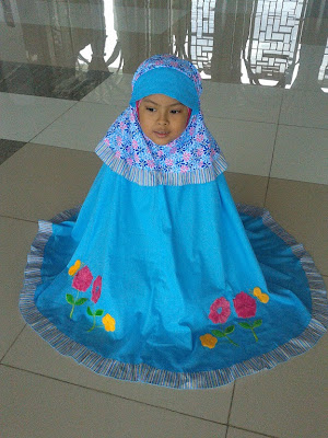 Telekung Damia front sitting