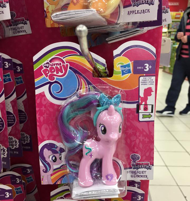 [Bild: mlp-bow-brushables-italy.jpg]