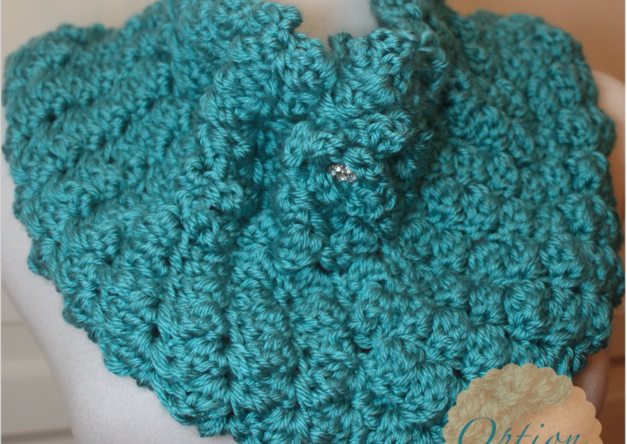 Crafted Spaces: Crochet Cowl With Two Strands Of Yarn