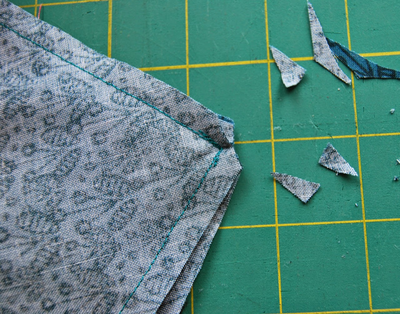 Roonie Ranching Boxy Fabric Basket Sewing Tutorial