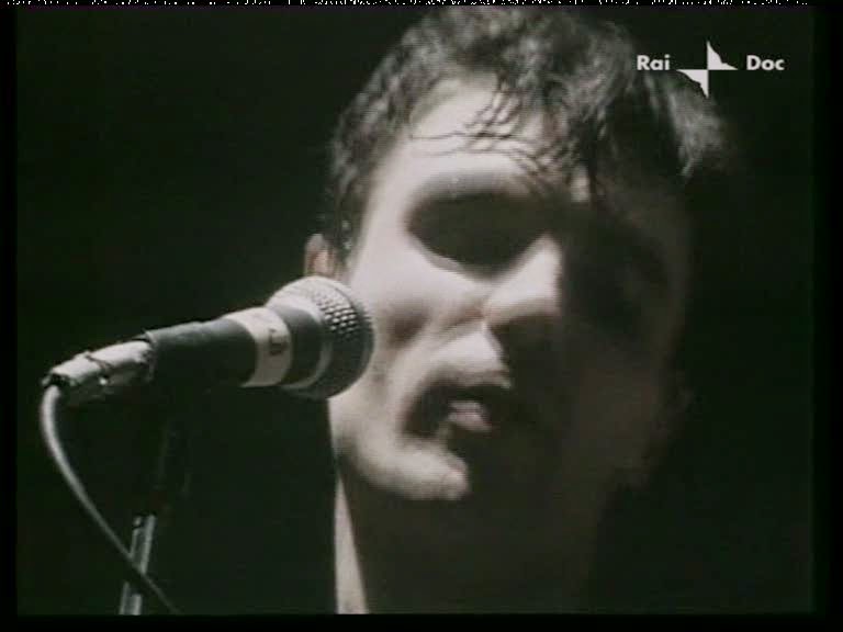 T.U.B.E. Talking Heads 19801218 Rome, IT (DVDfull proshot)