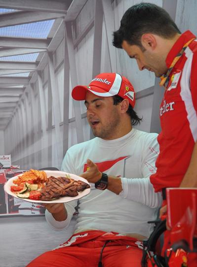 massa%20eating.jpg