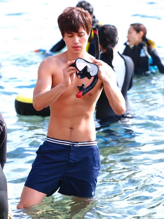 my best fren 4ever: Photo Lee Dong Wook Abs.