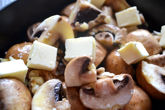Hardly Housewives: Oven Roasted Mushrooms