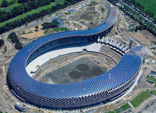Соларни панели на покрива на стадион solar stadium