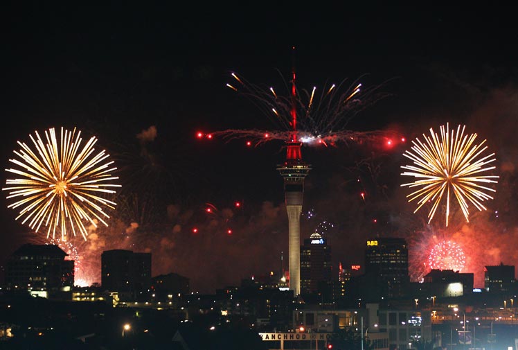 New Years Eve 2011-2012 Fireworks | Photo & Video Gallery