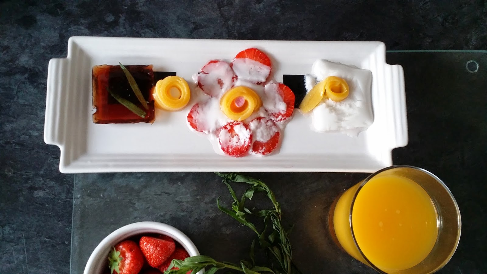 Tarragon jelly dessert