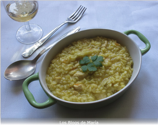 Arroz Sos clásico redondo con pollo ( en amarillo )