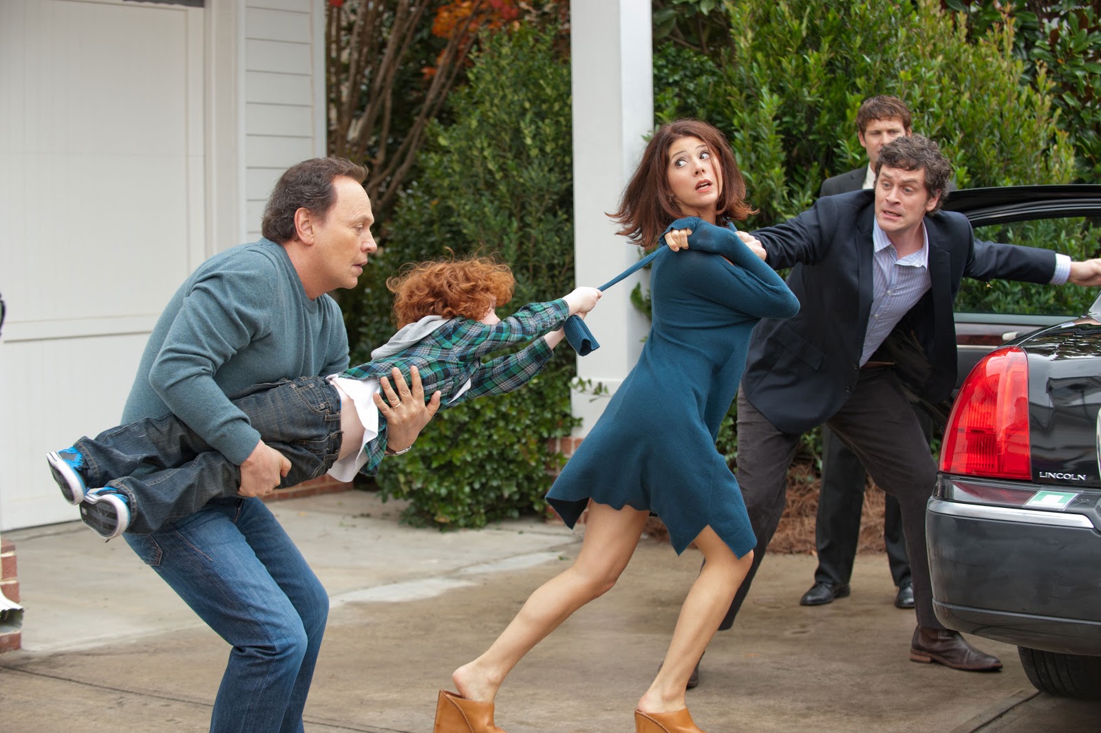 http://2.bp.blogspot.com/-9ykxLfUAmfM/UK9or9Tnh5I/AAAAAAAAIB8/pFpCb8zN6DU/s1600/billy+crystal+and+marisa+tomei+in+parental+guidance.jpg