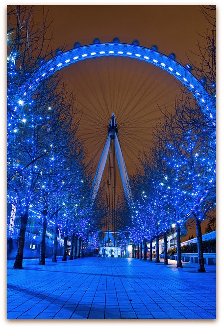 شاهد معالم مدينة لندن كأنك تعيش بها London+calling_Blue+nights,+London,+England