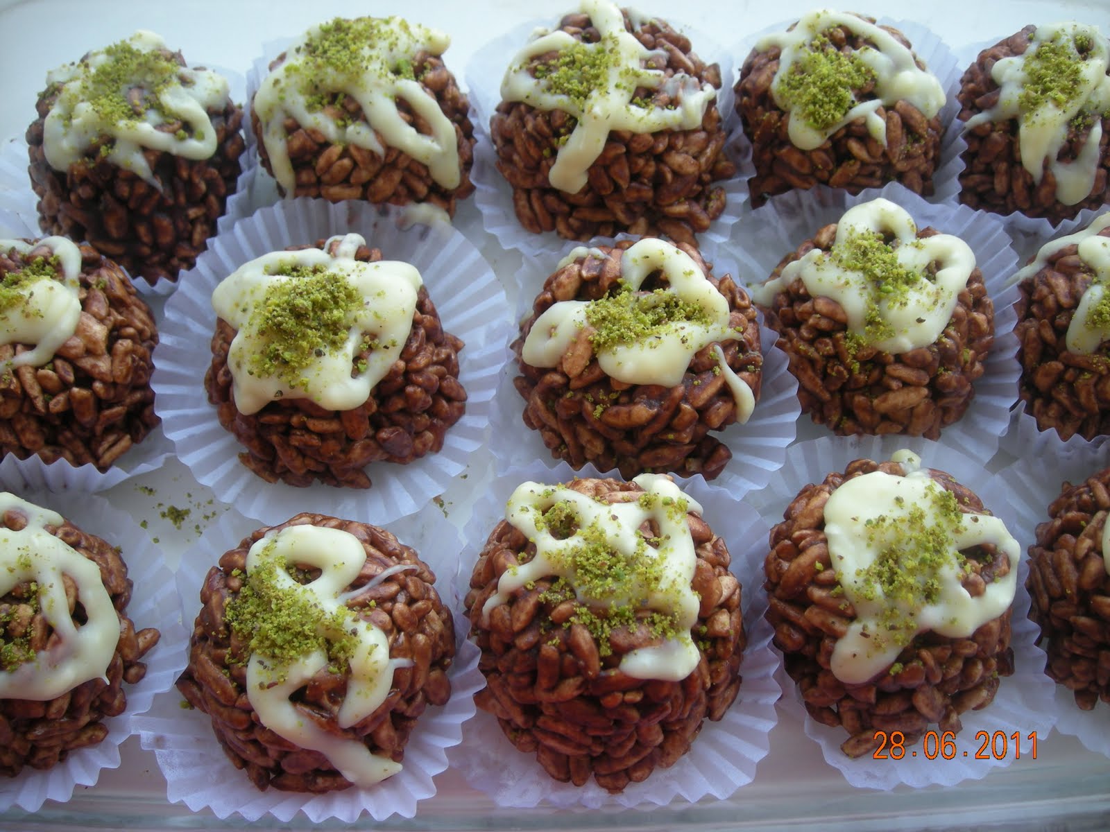 hülyalı lezzetler Çikolatalı Pirinç Patlaklı Kurabiye