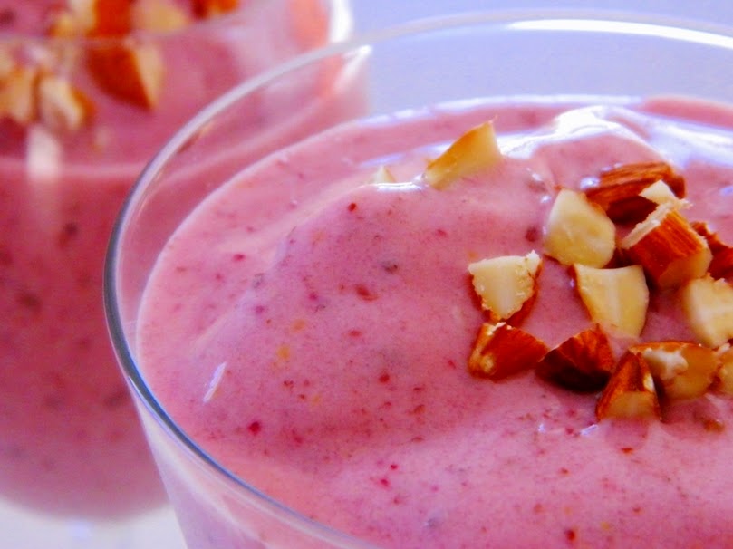Smoothie de Morango com Linhaça Smoothie de Morango com Linhaça (vegana)