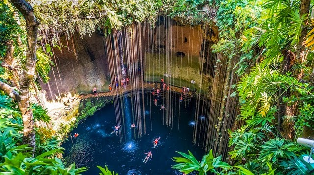 Los Cenotes de la Península de Yucatán en México