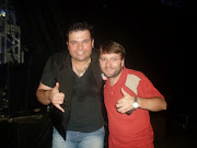 Com ALEX DIAS