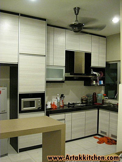 Formica  Kitchen Tables on Kitchen Cabinet With Melamine Door And Laminate Formica Bar Table At