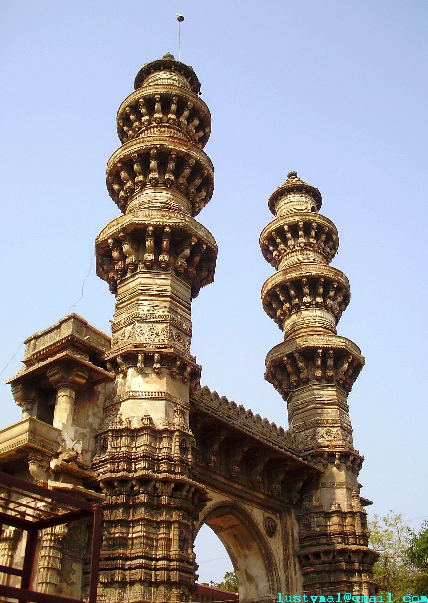 Gujarat Ghumo: Shaking Minarets - Ahmedabad