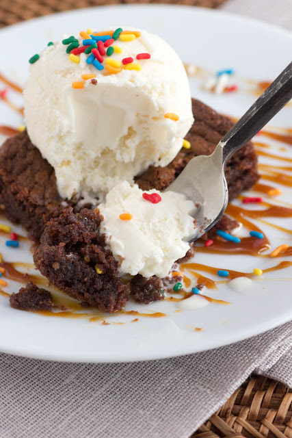 I'm digging into these brownies a la mode for dessert tonight! Quick, three ingredient brownie recipe with ice cream!