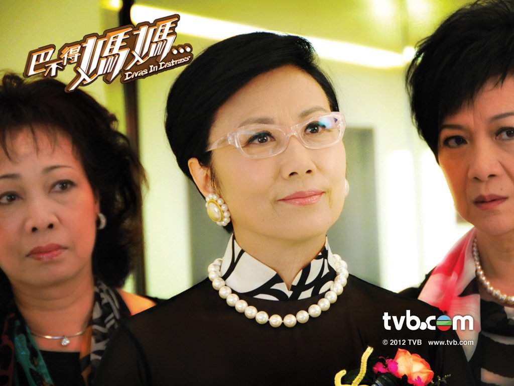 Hollybeary Creations