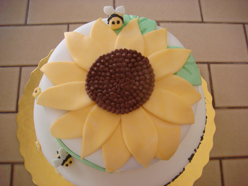 Luscious Confections Sunflower & Bumble Bees Cake
