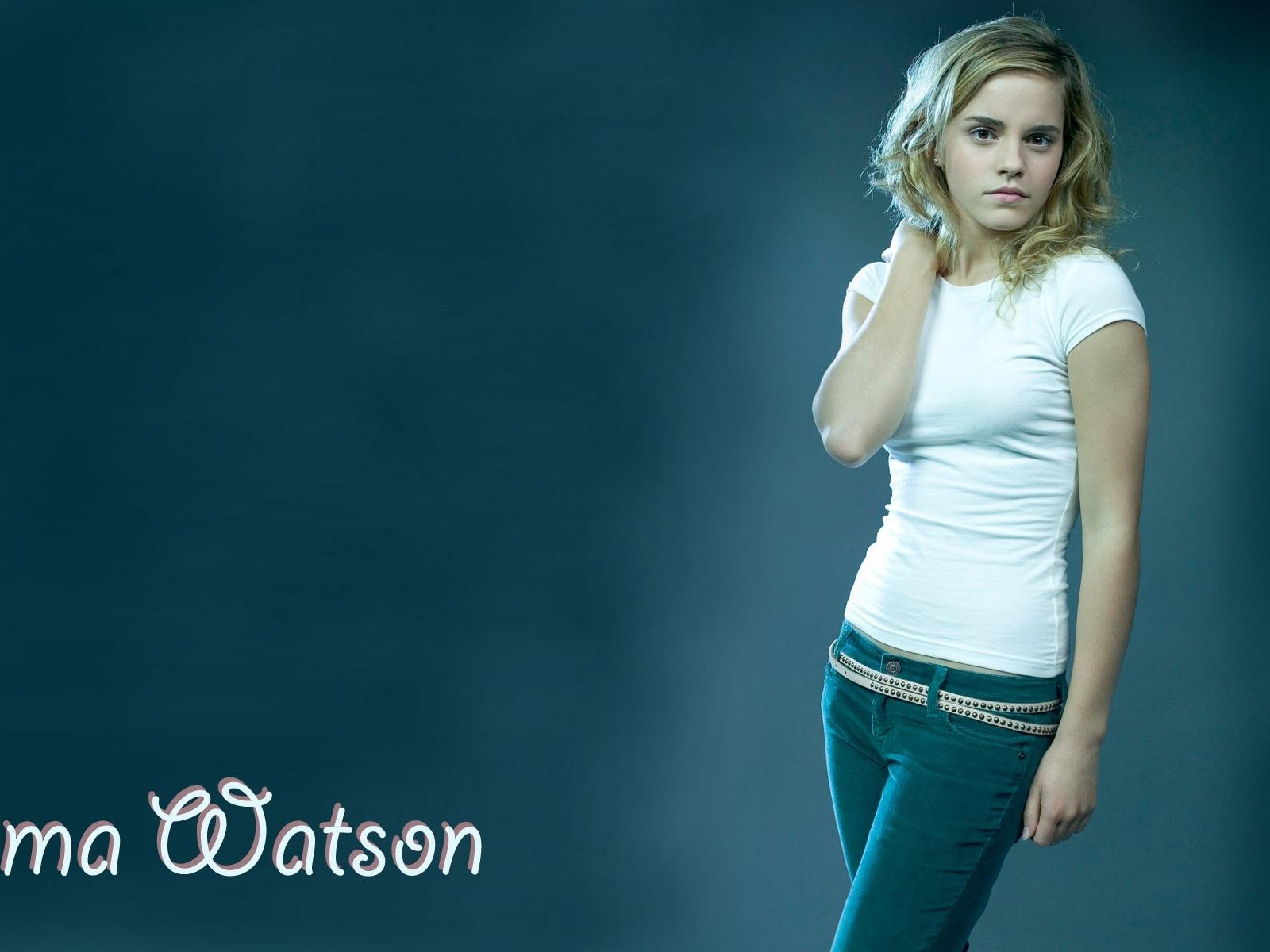 http://2.bp.blogspot.com/-A2xd6zsQAMs/Tq7Il_n87cI/AAAAAAAABwI/Y5PlA0Xeh6U/s1600/Emma-Watson-Wallpapers-22.jpg