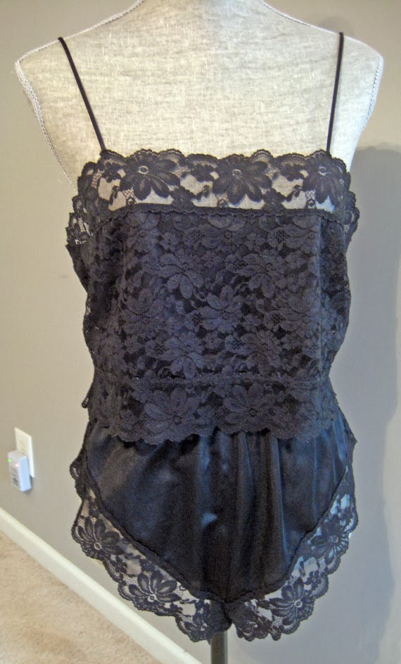New Vintage Lingerie Listings for the Week of Dec 14th - Dec 20th 2013