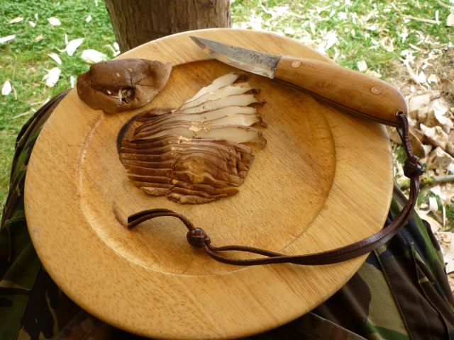 spoon carving first steps autumn foraging and gateau aux marrons First Steps into Foraging Wild Edibles The Good Bowl 640x480 spoon carving first steps autumn foraging and gateau aux marrons First Steps into Foraging Wild Edibles The Good Bowl 640x480