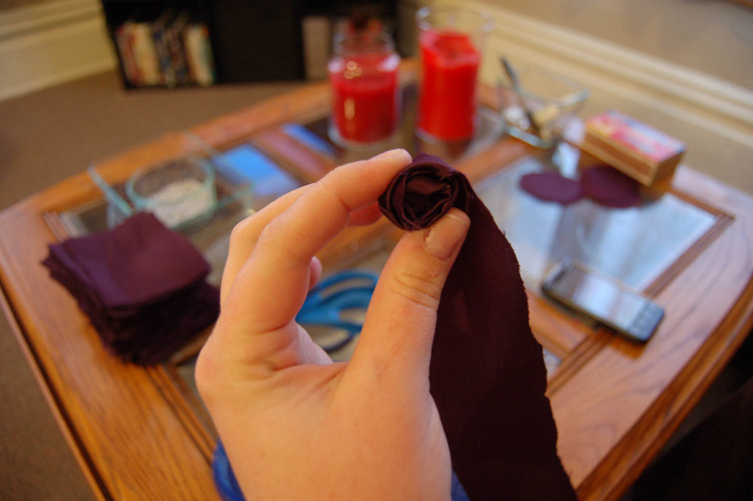 a crafty michigander Rolled Fabric Roses Tutorial
