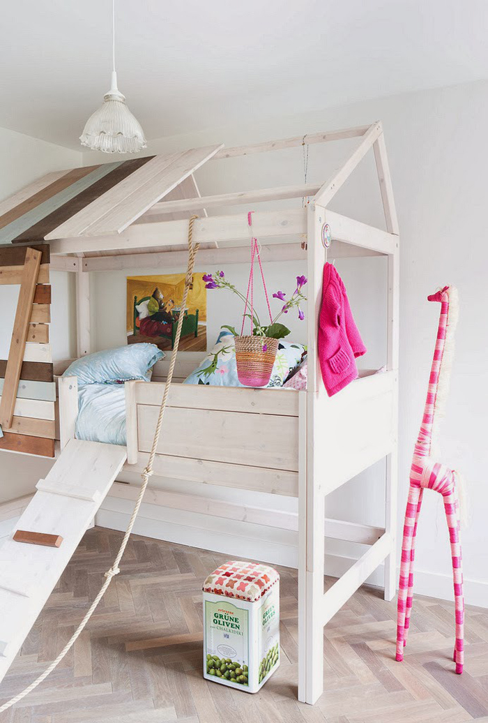 child house bed