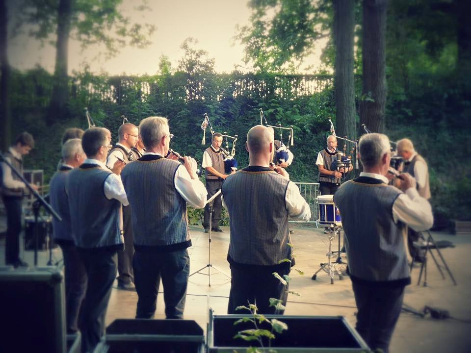 rencontre chateaugiron