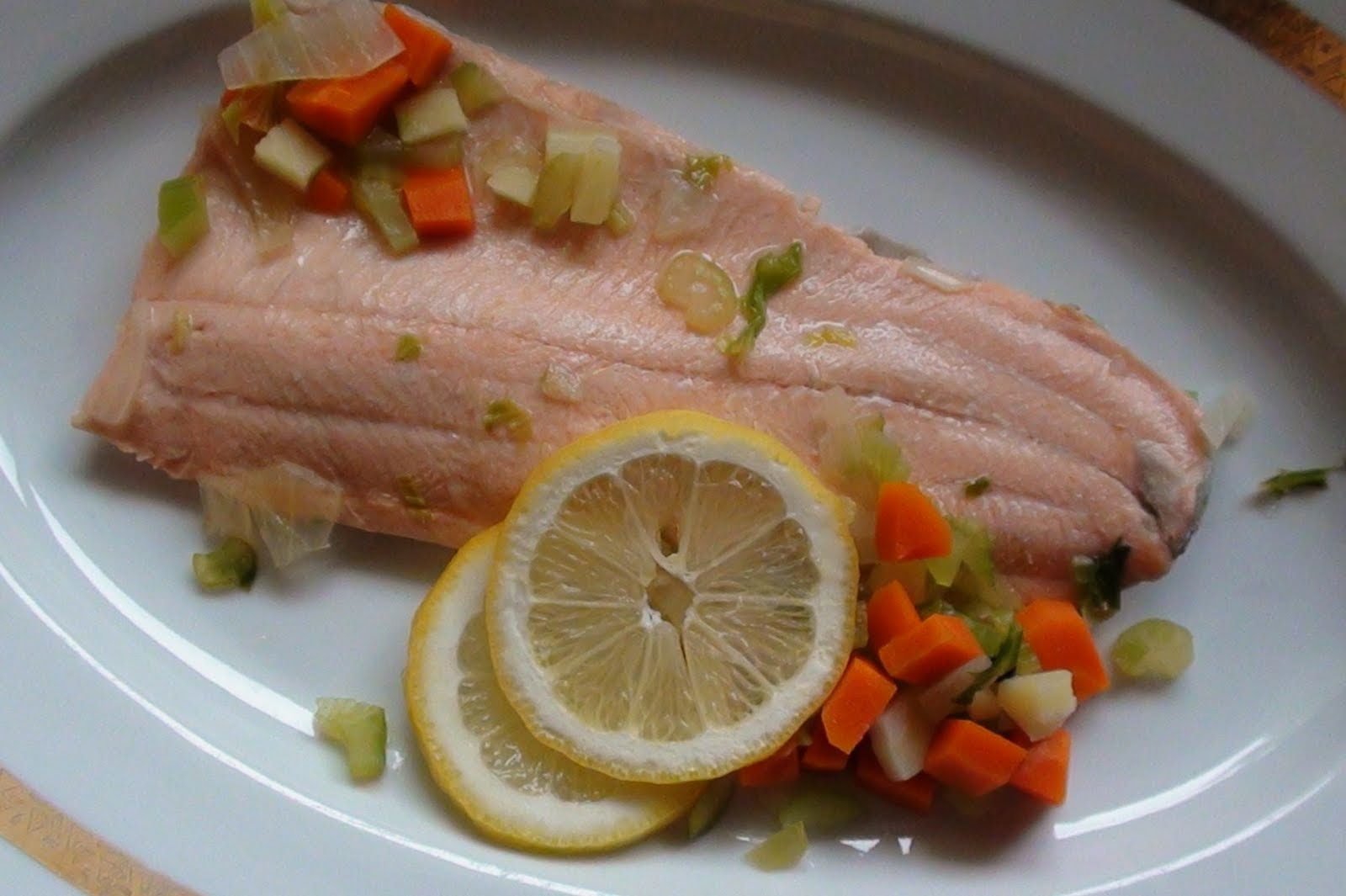 zsuzsa is in the kitchen POACHED TROUT