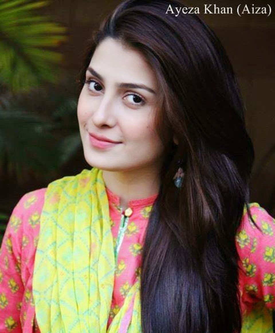 Ayeza Kha Aiza Pakistani Female Television Actress Celebrity Wallpapers Free Download Free Download