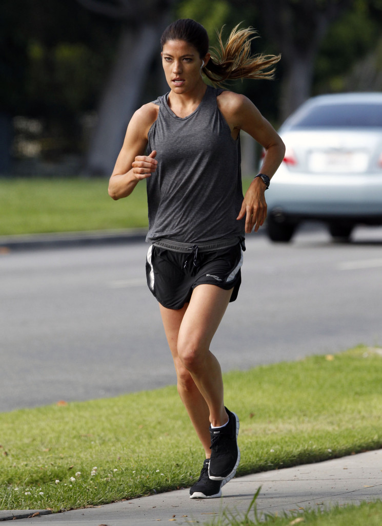 PHOTOS: Jennifer Carpenter Enjoys A Run In L.A.