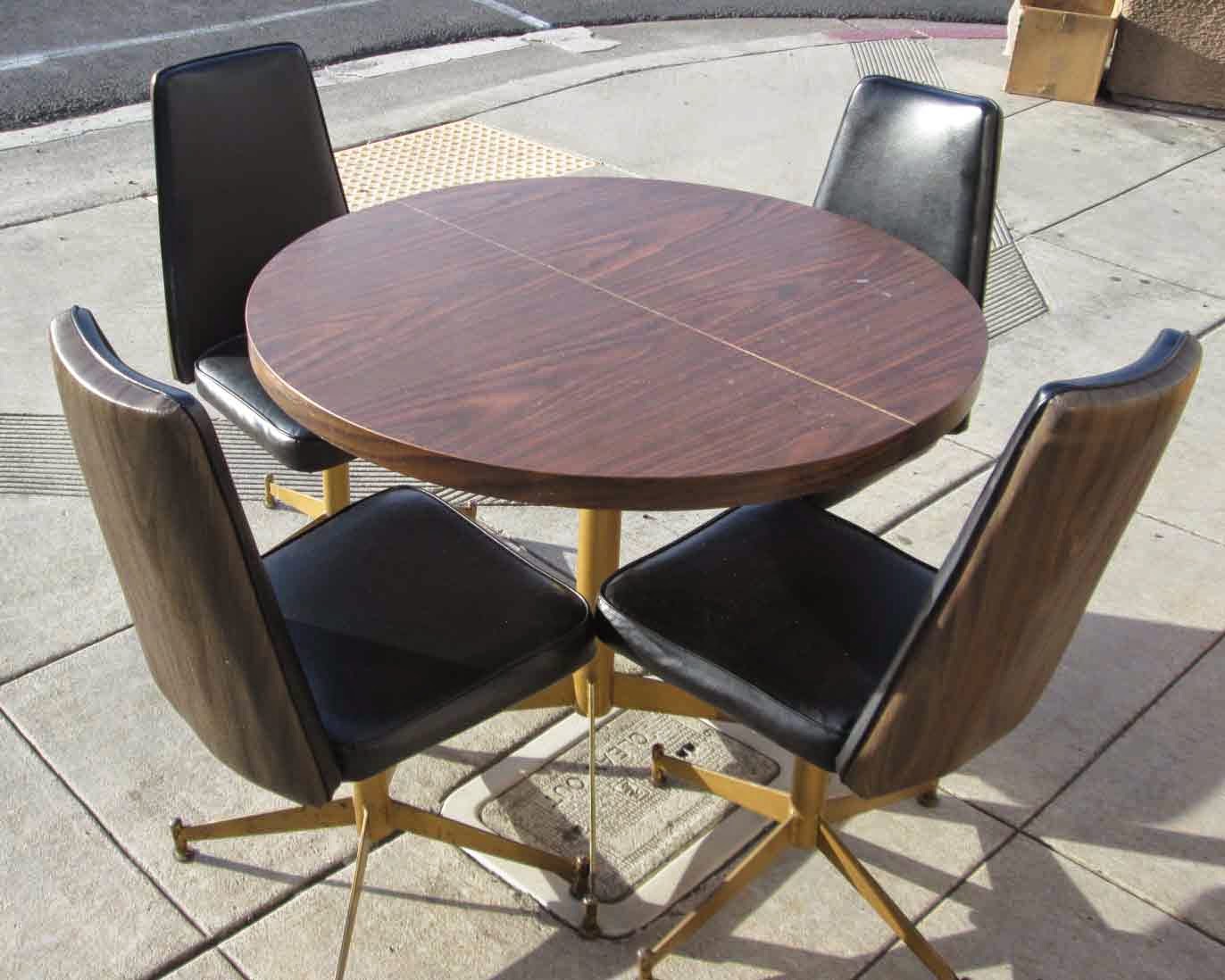 UHURU FURNITURE & COLLECTIBLES SOLD Retro Formica Table w/ 1 Leaf and 4 Chairs 75