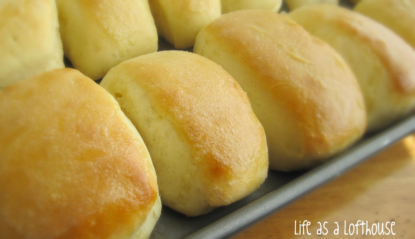 Texas Roadhouse Rolls and Cinnamon Honey Butter - Life In The Lofthouse1600 x 923