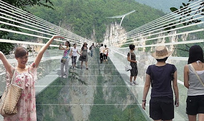 El pont de vidre més llarg del món