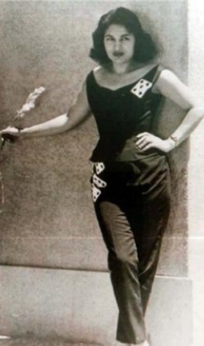 انفراد فضيحة اعتماد خورشيد فى فيلم سينمائى